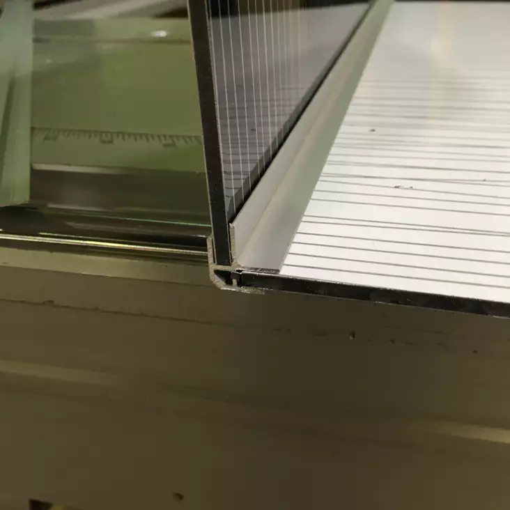 Alumocci 590 mm kulmaprofiili - Välitilalevyt - 8992121 - 1