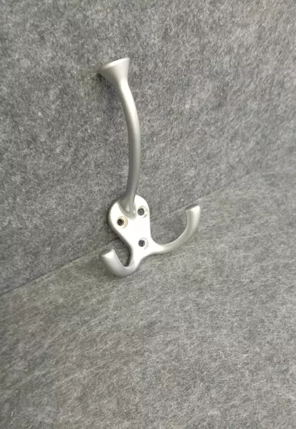 Vaatekoukku 1031 mattakromi - Naulakot ja koukut - PKOUKKU5902762 - 1