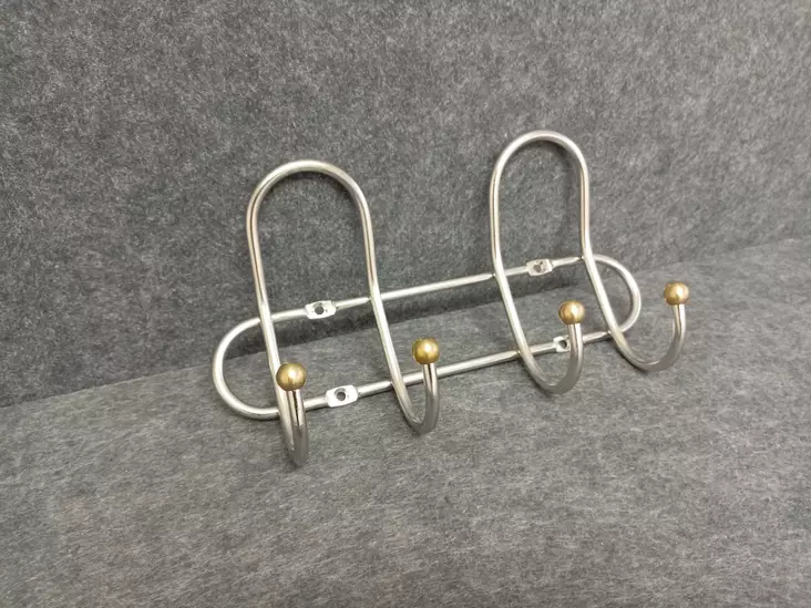 Vaatenaulakko 435/ 4 harjattu rst/mess. - Naulakot ja koukut - PKOUKKU5900802 - 1