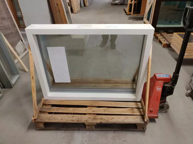 Ikkuna MEK 890x1190 - Erikoishintaiset ja poistotuotteet - PIKKUNA004 - 1